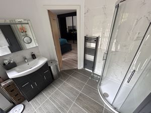 Photo 22- click for photo gallery